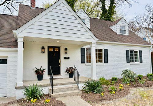 Welcome home to 1035 Manchester Avenue!