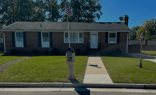 A new water pipe was installed in the front yard on 10/6/25.  Final grading and seeding are completed.