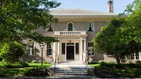 Snagging a Home Buyer: Selling Secrets for Writing a Successful Property Listing Ad