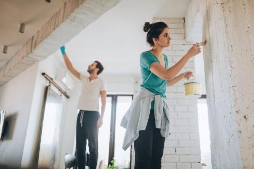 couple doing fix and flip project