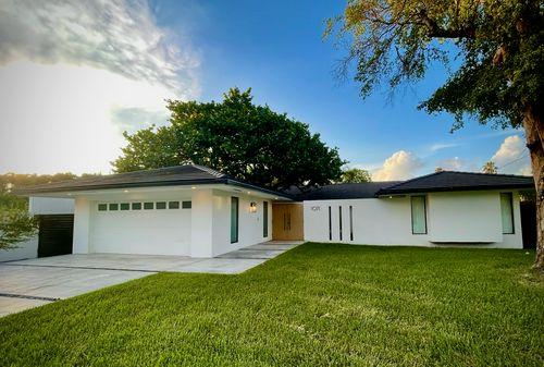 Miami, FL photo